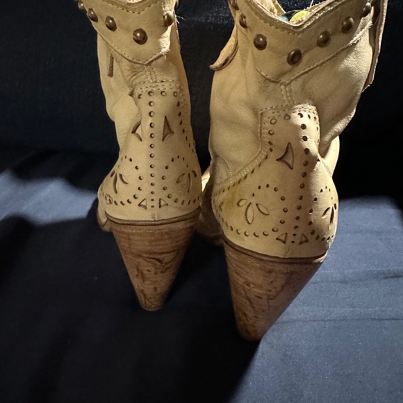 Cowboy Boots, Italian Made Leather Yellow Ankle Booties  Size 41 - Picture 3 of 13